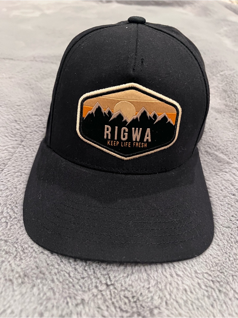 RIGWA Black Solid Snapback Hat Keep Life Fresh Patch Adjustable One Size Cotton